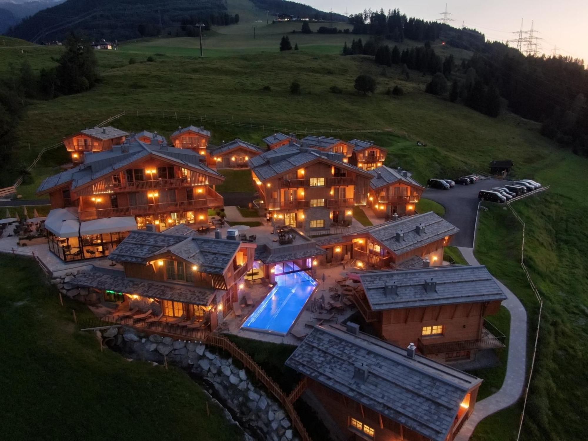 Zaglgut Hotel-Chalets Wellness & Views With Summer Card Included Kaprun Dış mekan fotoğraf
